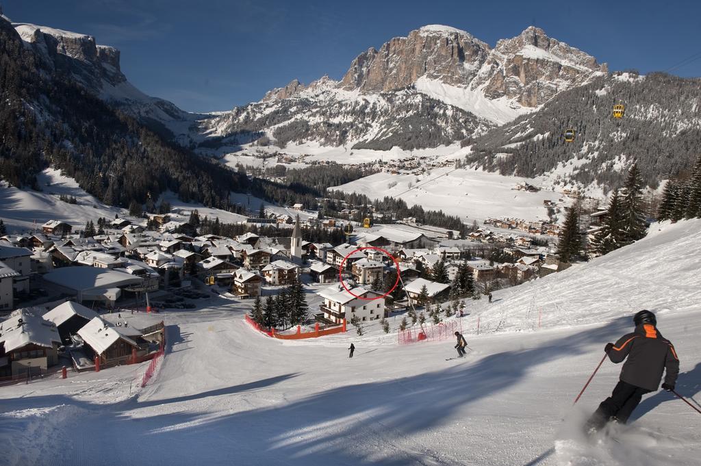 Villa Tony - Small Romantic Hotel Corvara In Badia Eksteriør billede