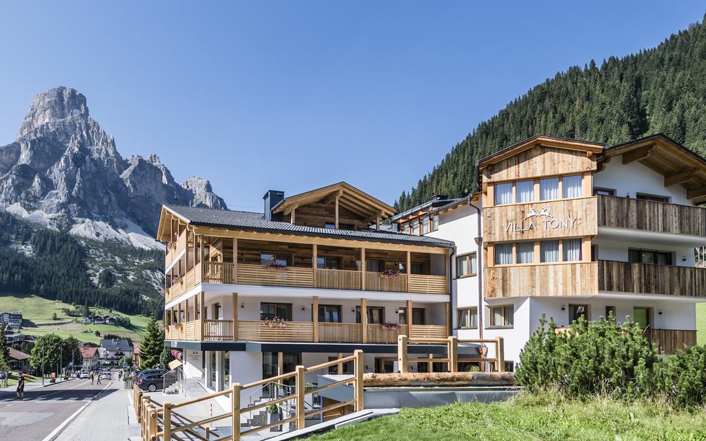 Villa Tony - Small Romantic Hotel Corvara In Badia Eksteriør billede