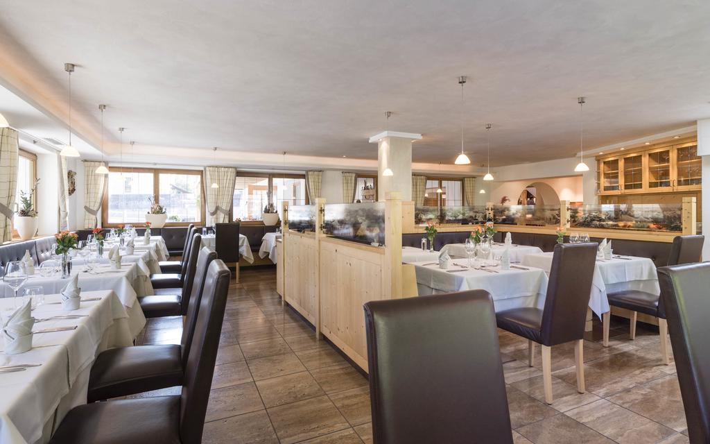 Villa Tony - Small Romantic Hotel Corvara In Badia Eksteriør billede