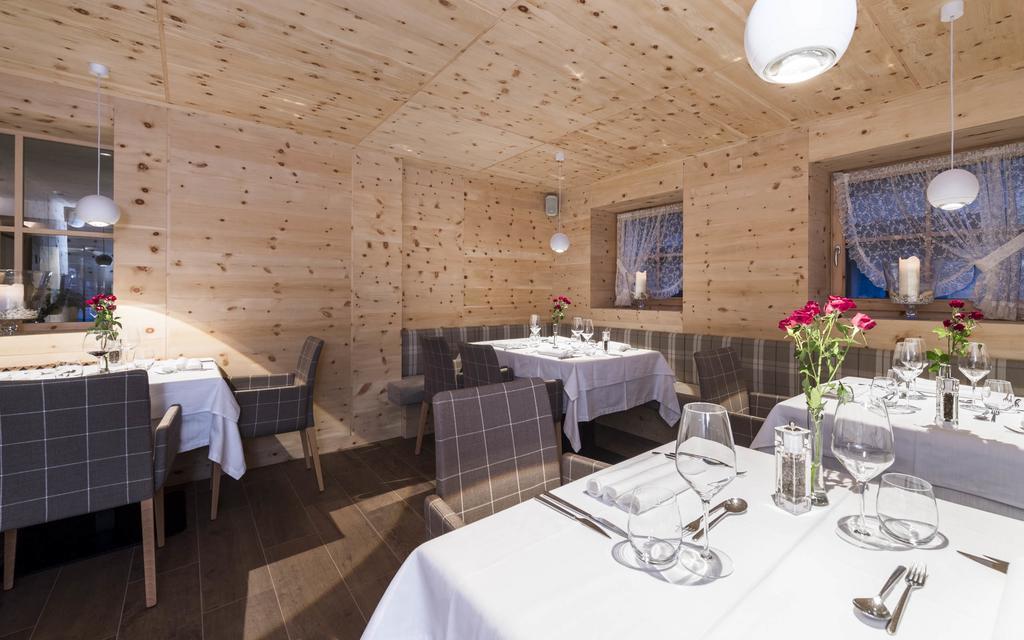 Villa Tony - Small Romantic Hotel Corvara In Badia Eksteriør billede