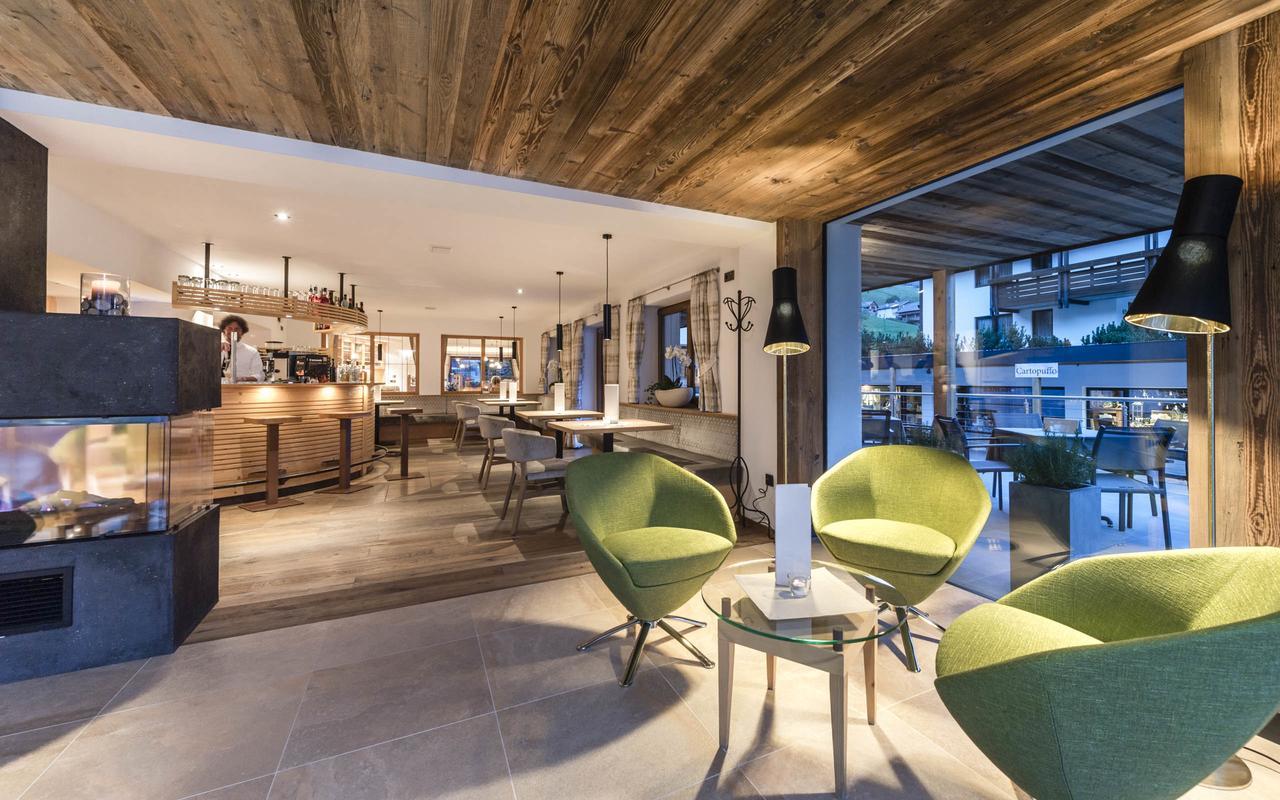 Villa Tony - Small Romantic Hotel Corvara In Badia Eksteriør billede