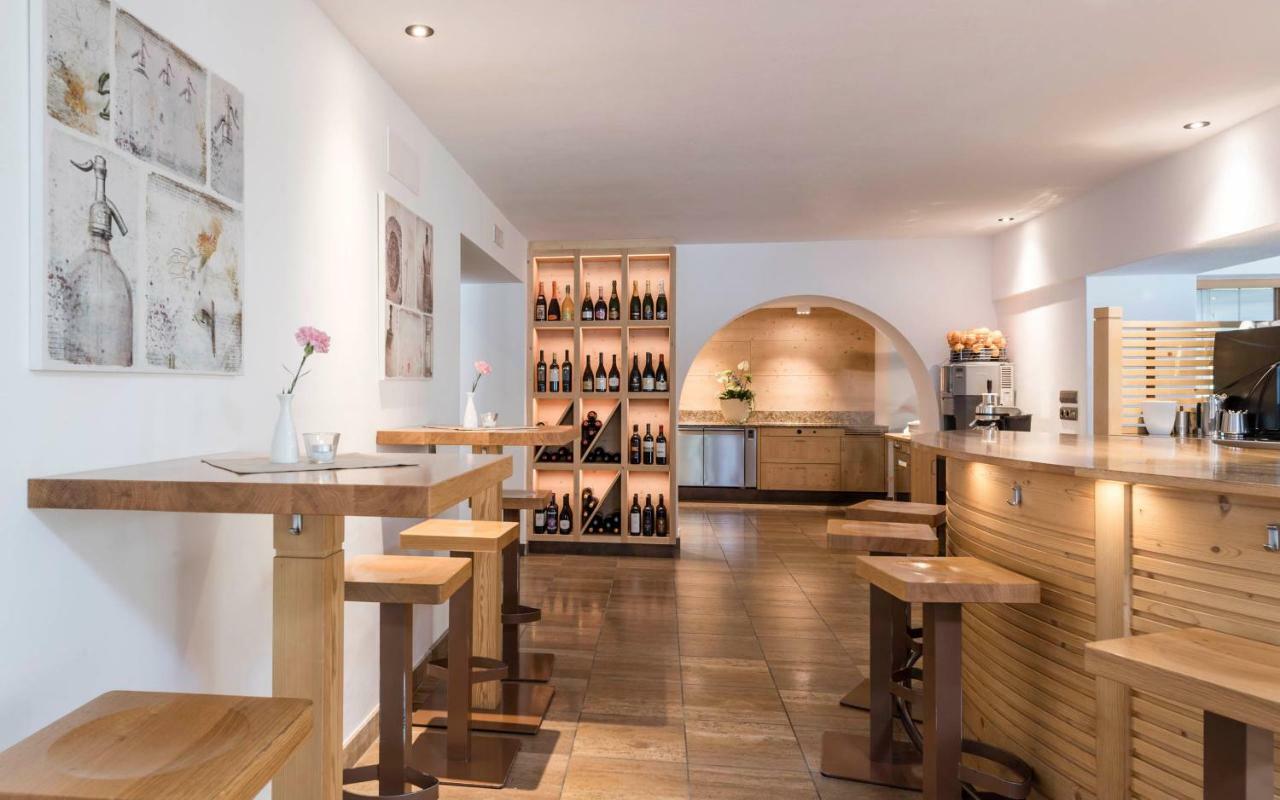 Villa Tony - Small Romantic Hotel Corvara In Badia Eksteriør billede